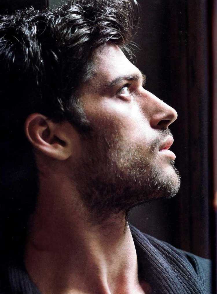 Греческий нос у мужчин