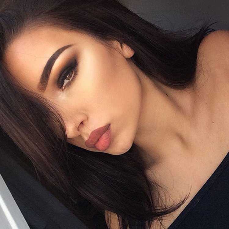 Алина Леман