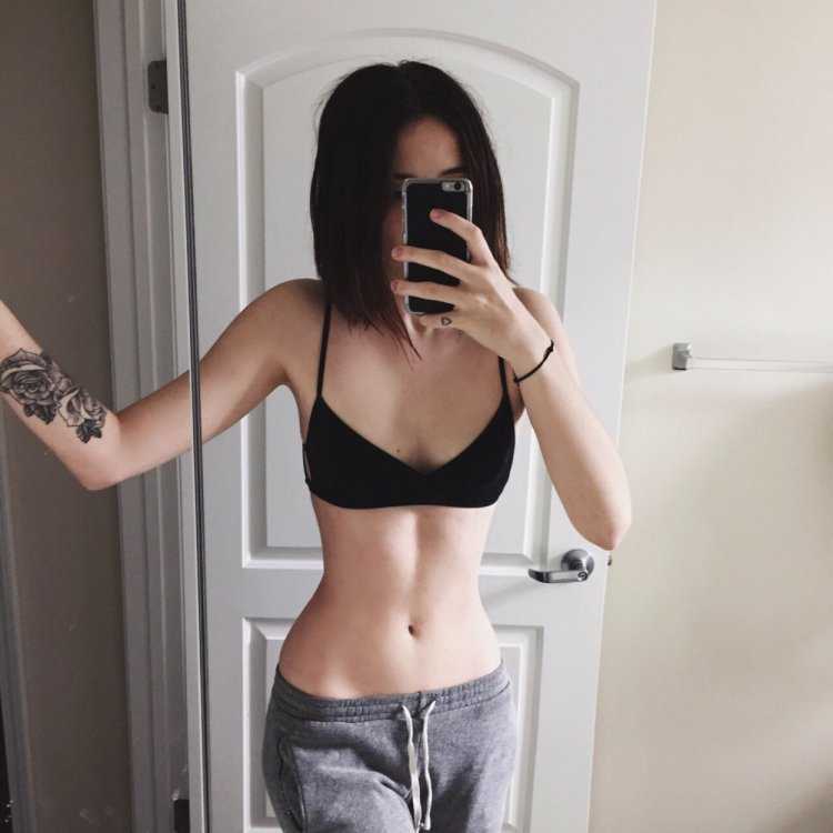 Acacia Brinley фигура