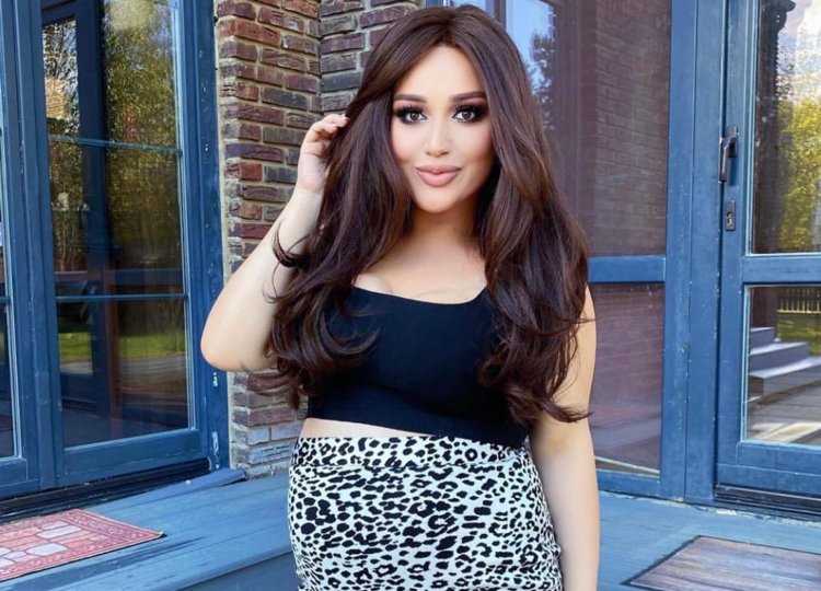 Известная визажистка армянка32