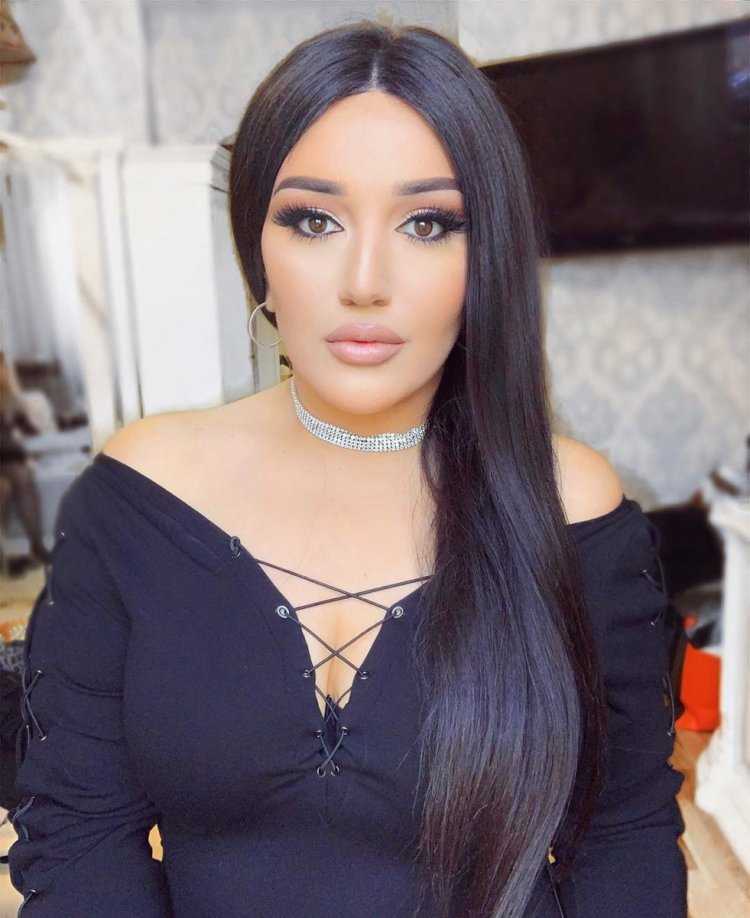 Известная визажистка армянка38