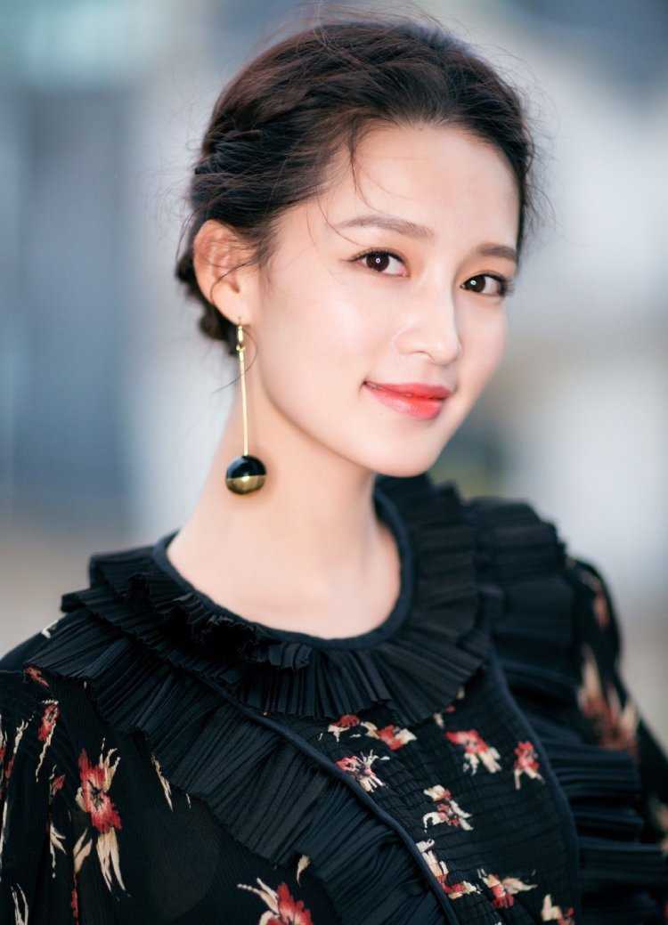 Ли Цинь Тянь