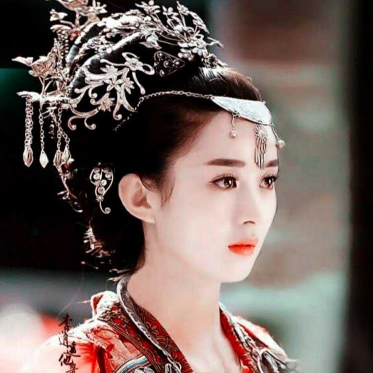 Китайская актриса Ханьфу