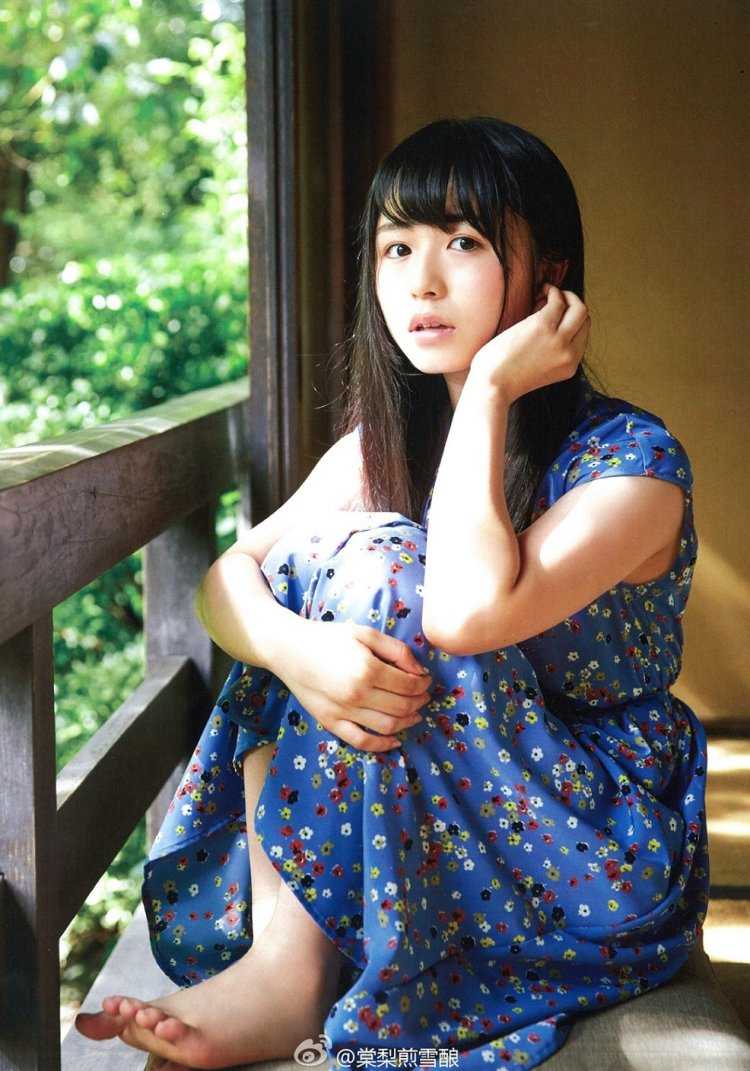 Босые японские девушки