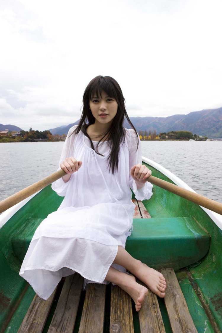 Босые японки