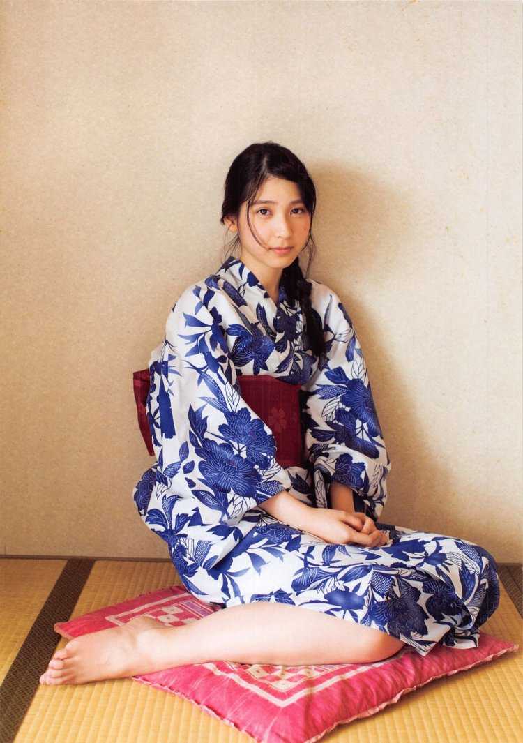 Японки босиком