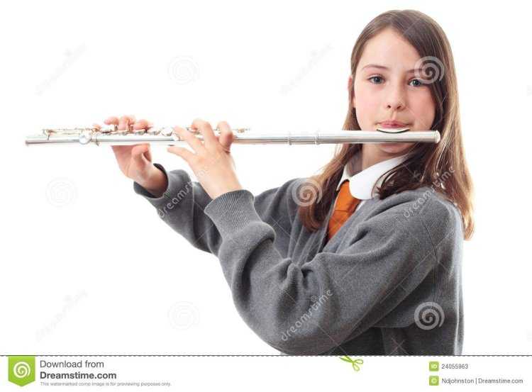 Девушка с флейтой