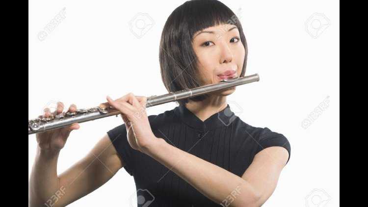 Игра на поперечной флейте