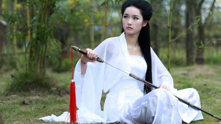 Женщина Самурай (яп. Онна-бугэйся)