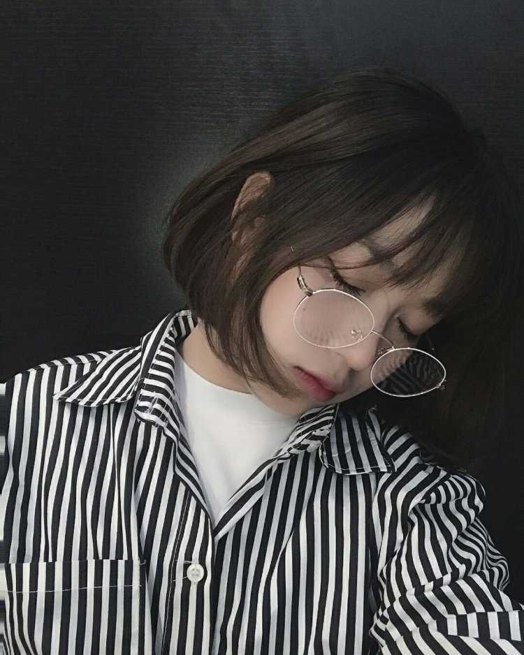 Korean ulzzang девушка с каре