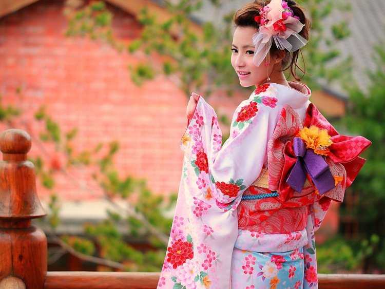 Женское кимоно Япония