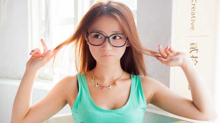 Японские девушки в очках