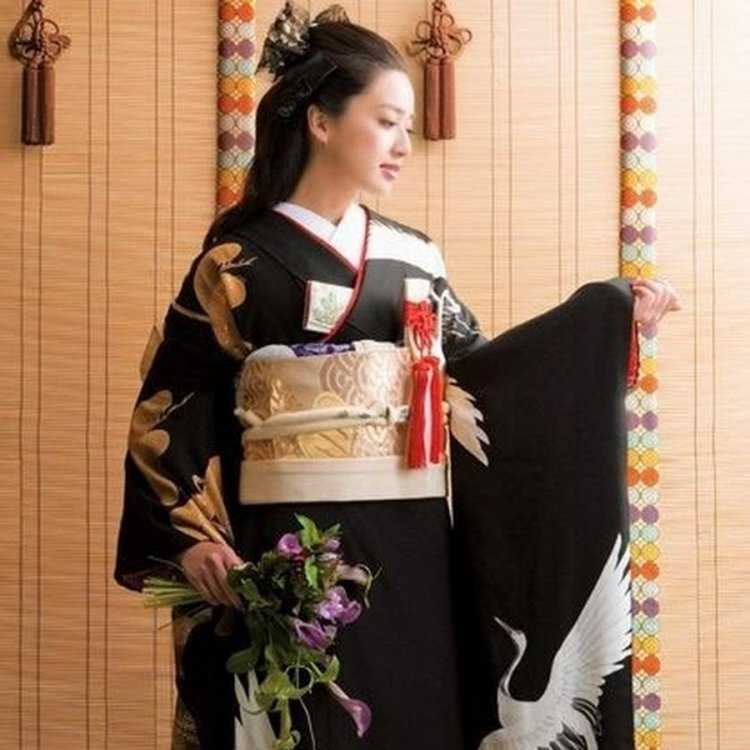 Фурисодэ санмаи Касанэ