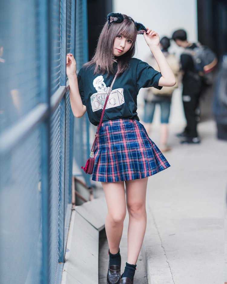 Короткие юбки в школах Японии