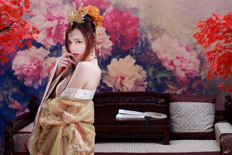 Азиатские девушки