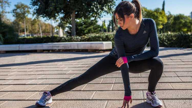 Красивые девушки в лосинах