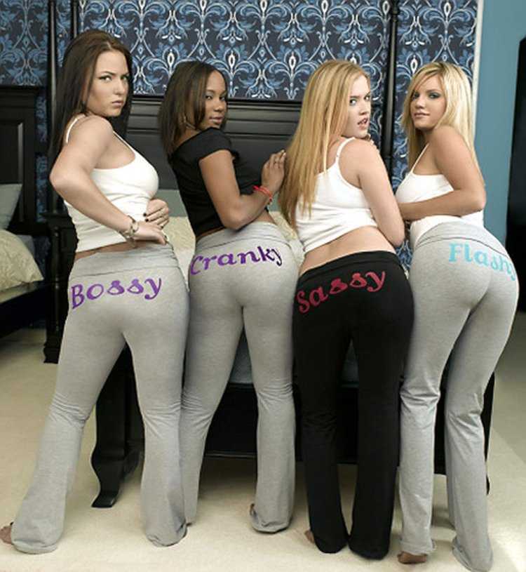 Девушки с большими попами