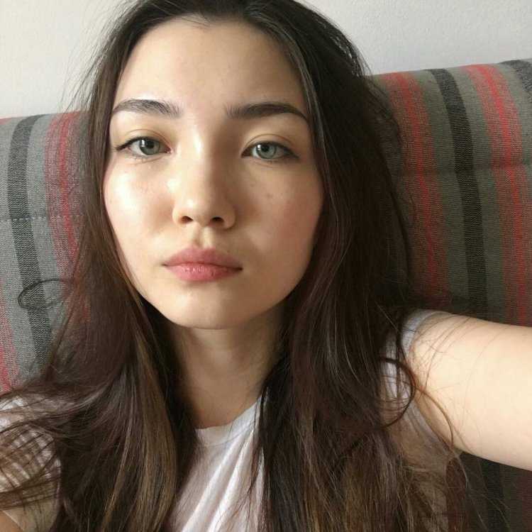 Казашки Айжан Асемова