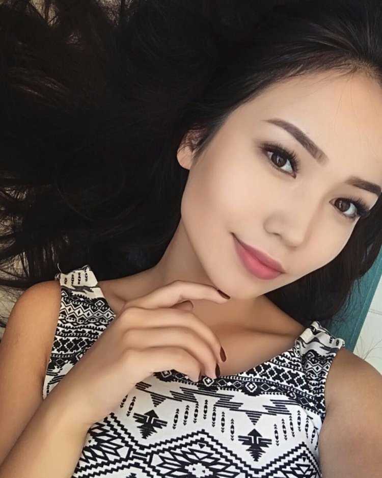 Айжан Мирланова