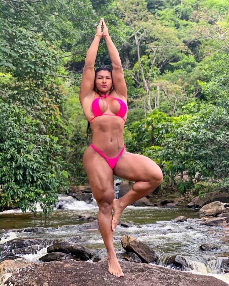 Китайские бодибилдерши