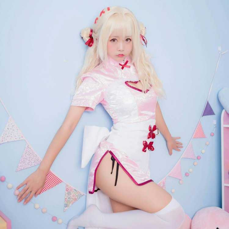Китайская косплеерша loluuu