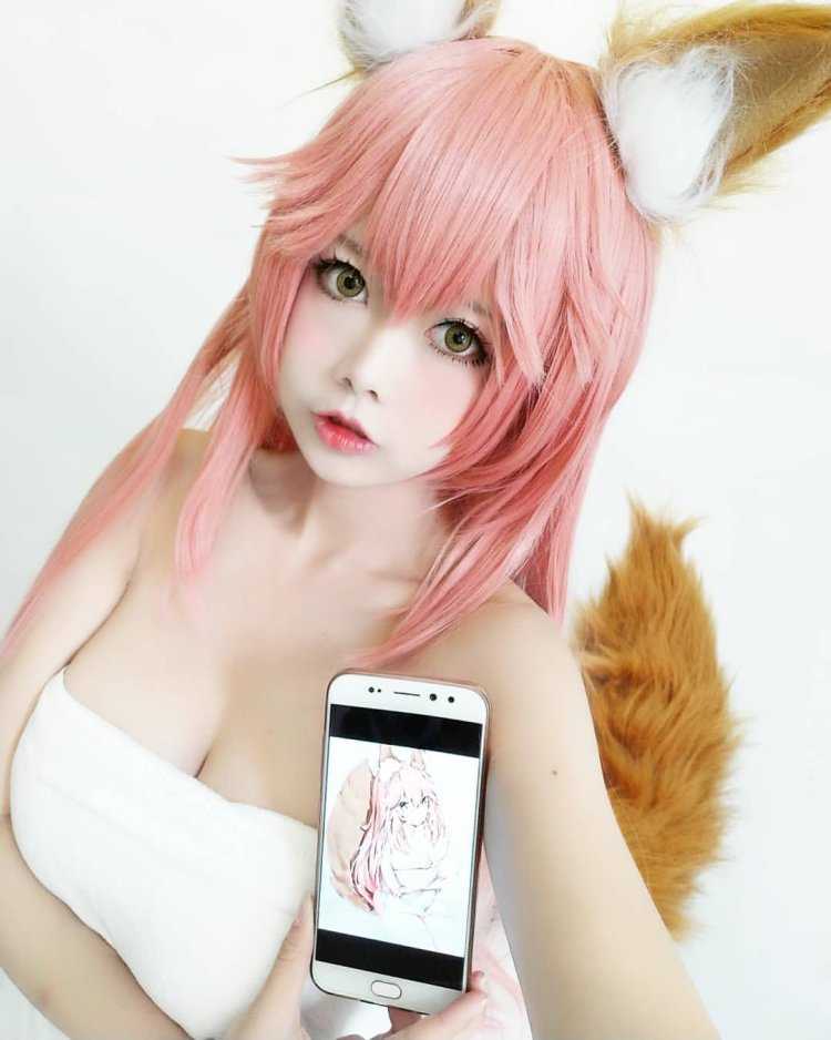 Китайская косплеерша loluuu