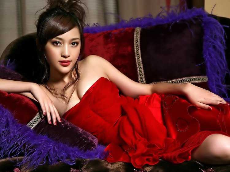 Китаянка Миа