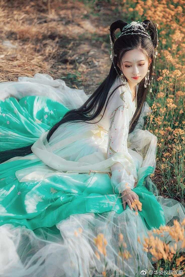 Ван Синьюй Idol