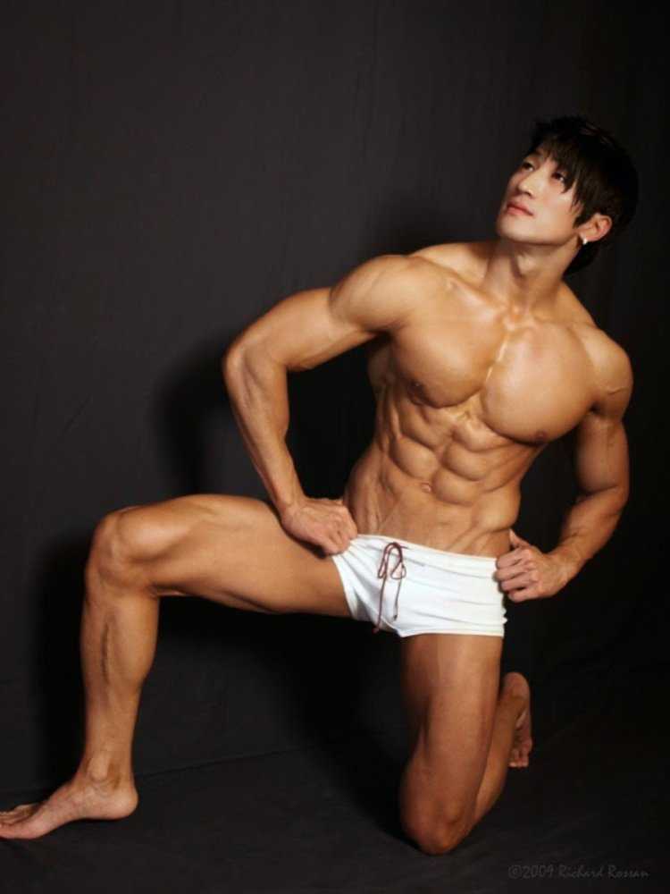 Азиаты качки