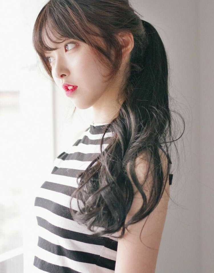 Кореянка Ким Ольджан с чёлками