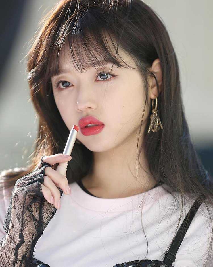YOOA певица корейская