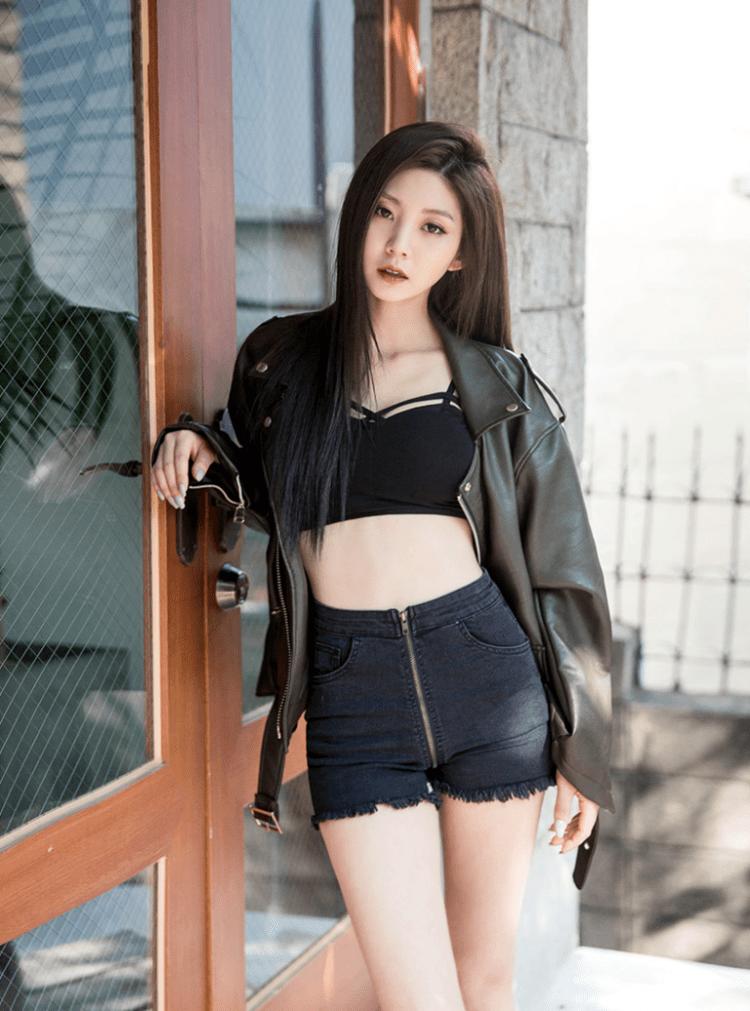 Дени кореянка