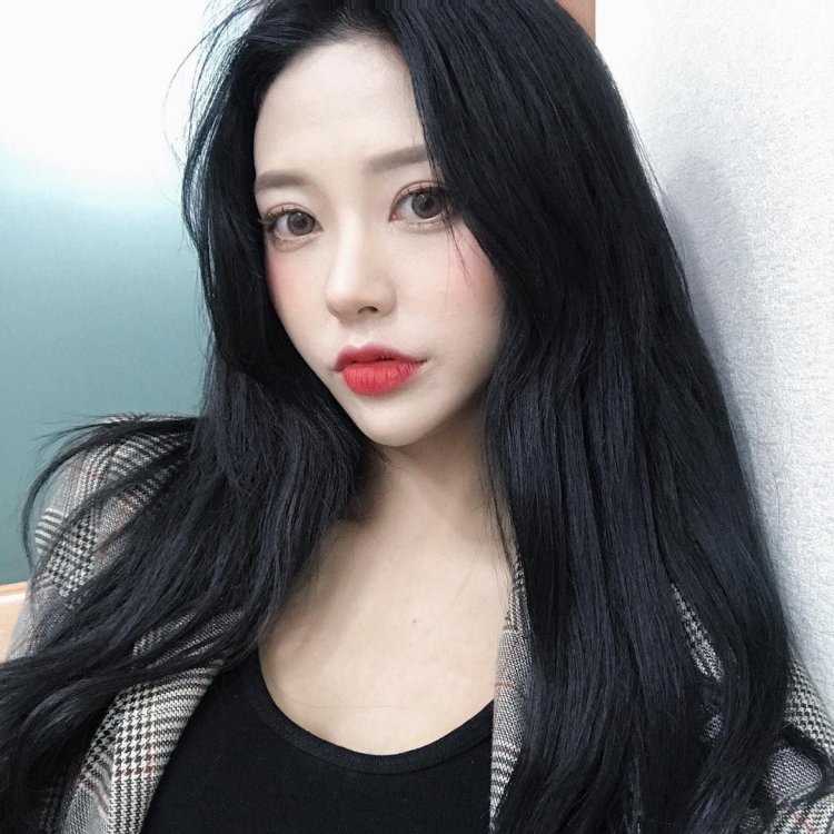 Искушенный взгляд Узланг Ольджан