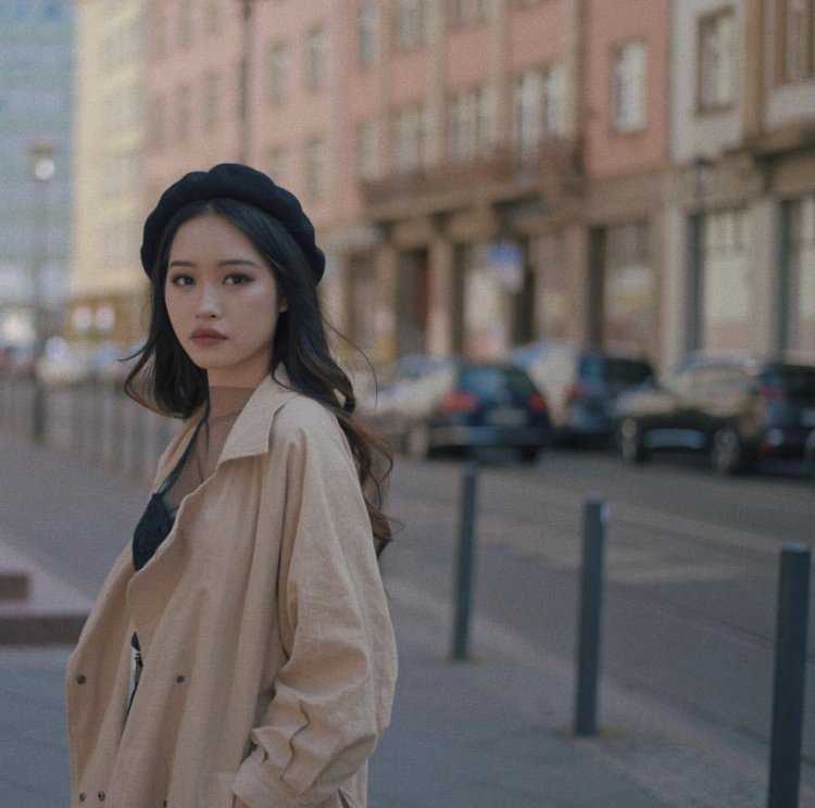 Кореянка Саша Ким