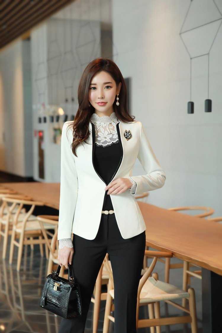 Корейский деловой костюм