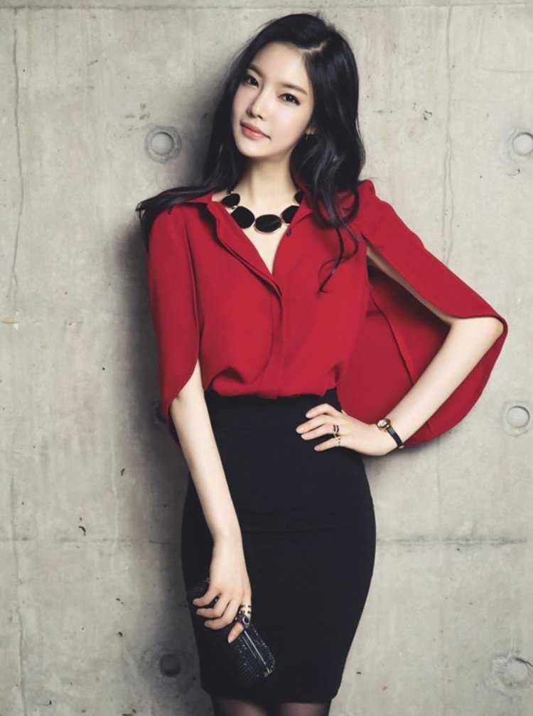 Корейские девушки в костюмах43