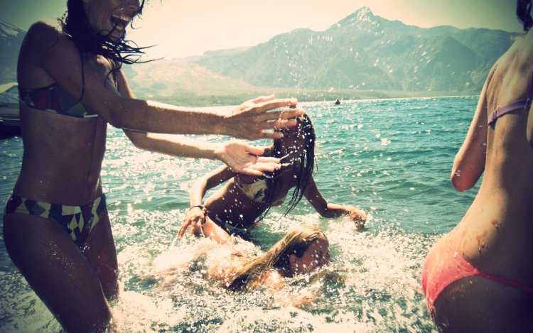 Лето море девушка