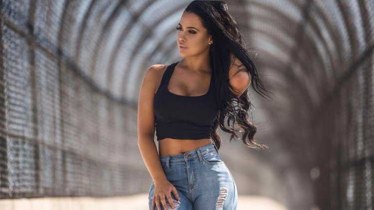 Сара Макдональд Лулус