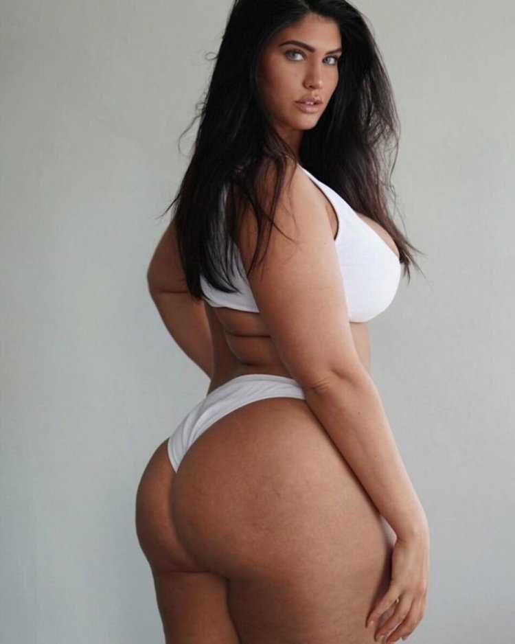 Летиция Томас модель Plus Size