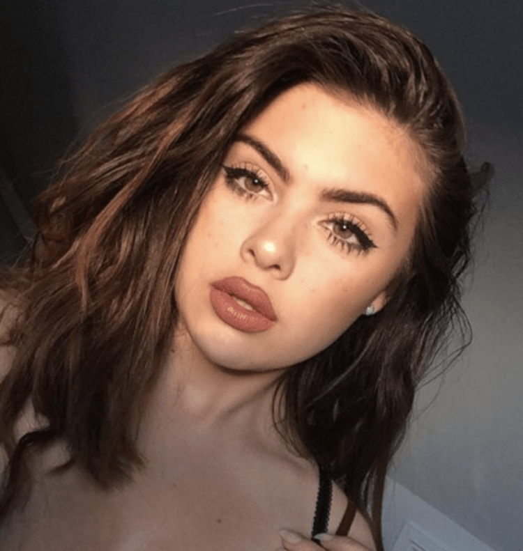 Девушки модели селфи