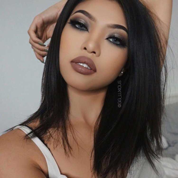 Красивые брюнетки с пухлыми губами