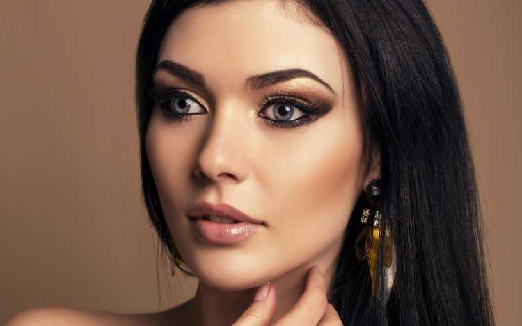 Макияж для брюнеток