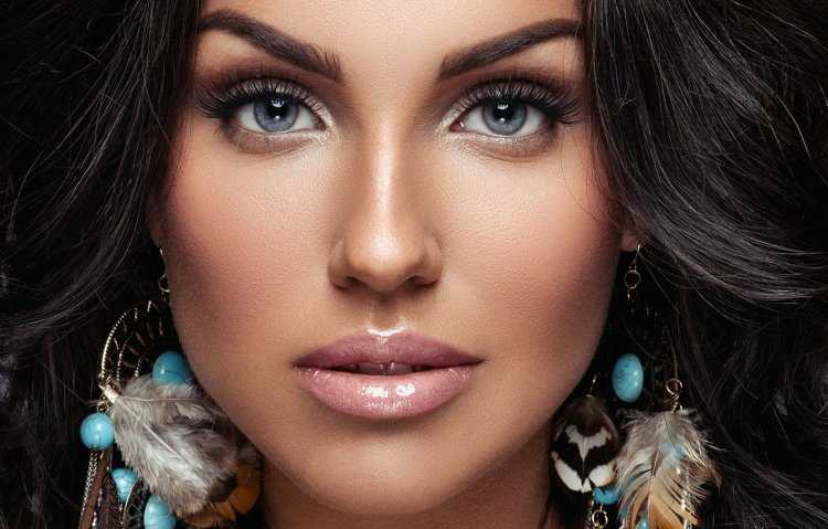 Макияж для брюнеток