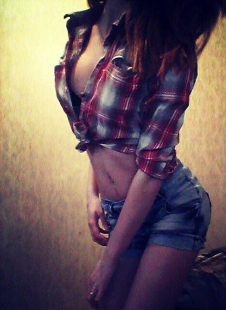 Фотосессия в рубашке для девушек