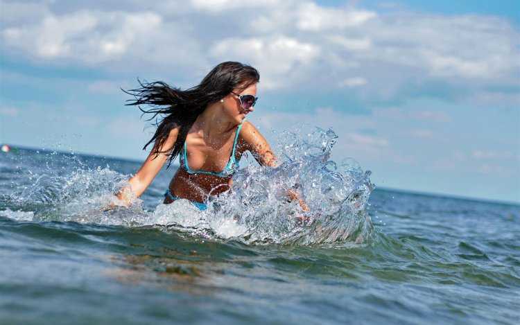 Фотосессия на море для девушек