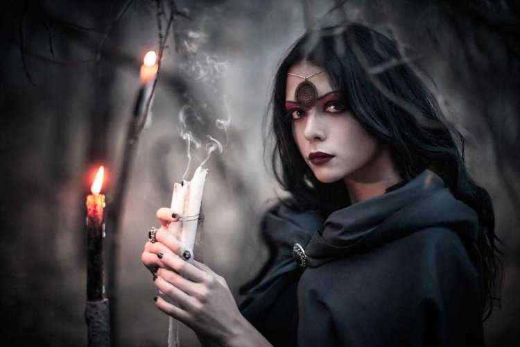 Красивая ведьма