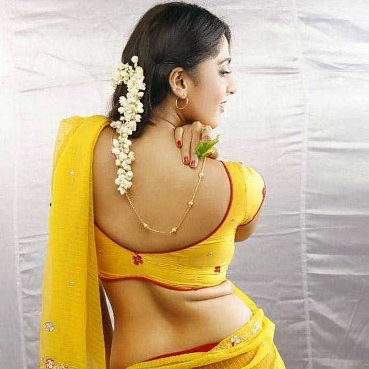 Хансика Мотвани бикини