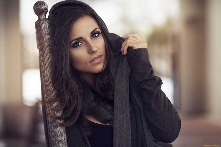 Дани Даймонд