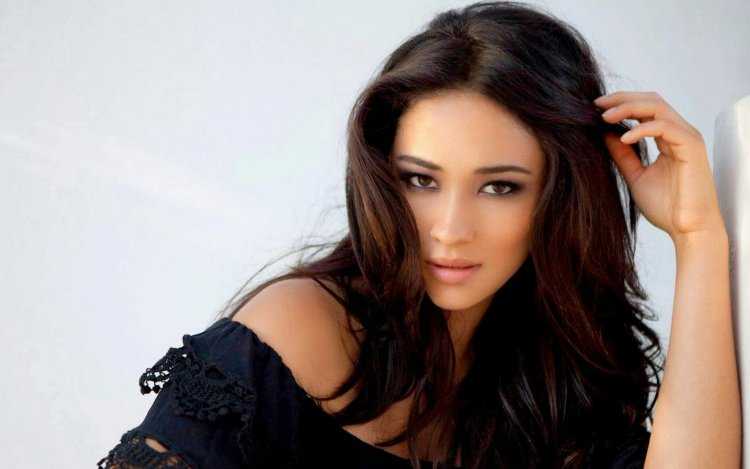 Современные брюнетки