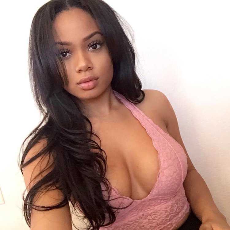 Даша Деревянкина селфи